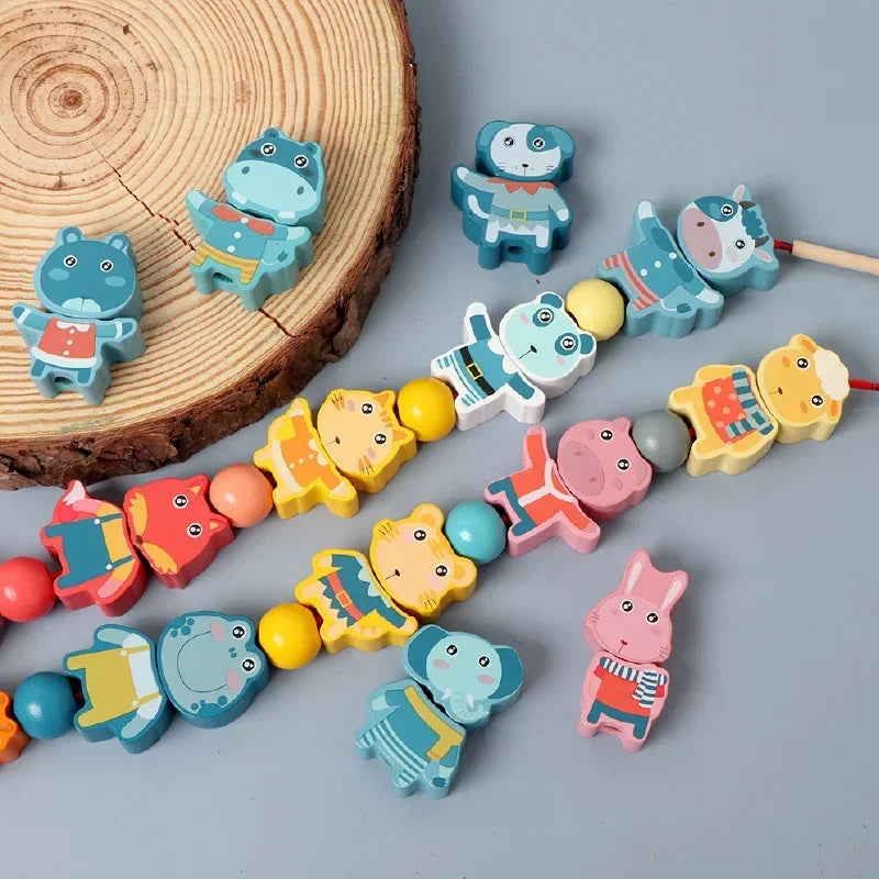 Juguete Montessori de Madera para Enhebrar – Cuentas de Madera con Dibujos de Animales, Frutas, Letras y Números para Niños – Juguete Educativo DIY para Desarrollar Motricidad Fina – Regalo Ideal para Niños y Niñas.